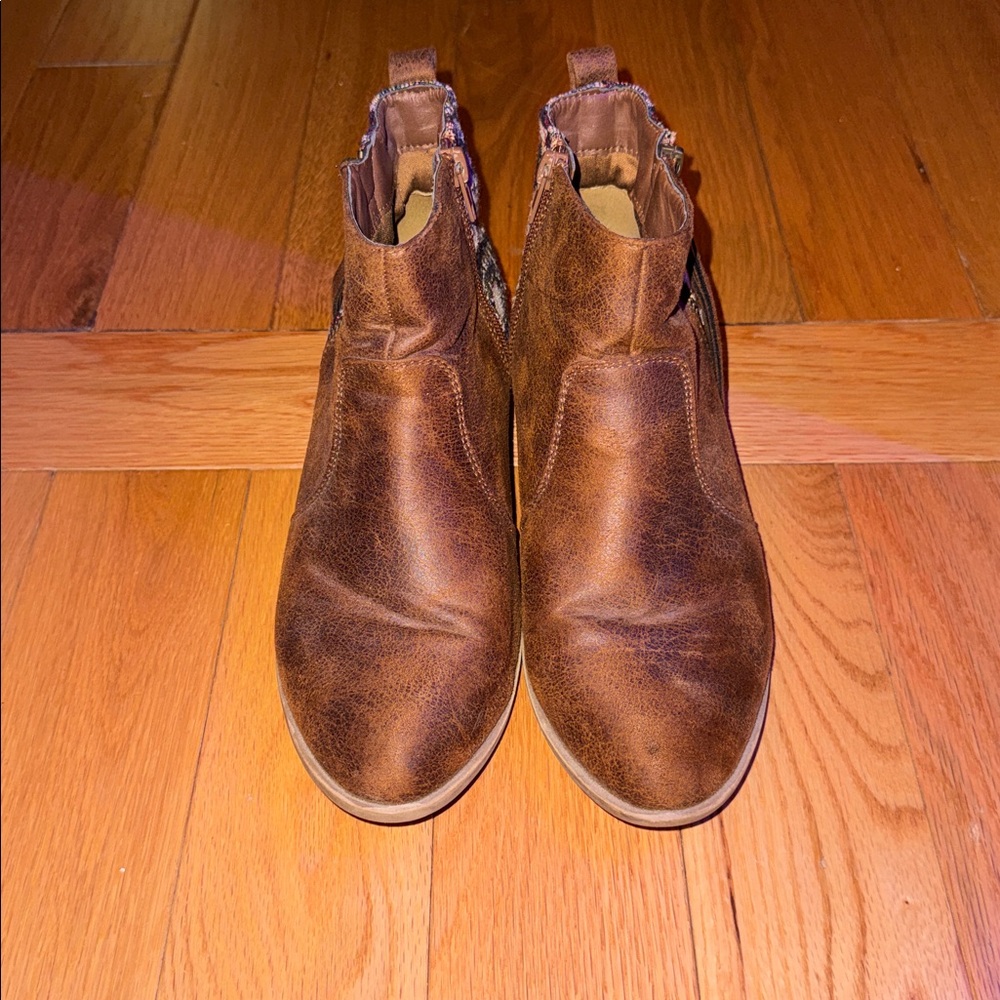 JUSTFAB ARIKA BROWN BOOTIES WOMEN’S 8